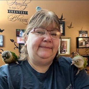 Meet your Posher, Angie